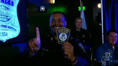 [laughter] - Jeff Ross Roasts Cops