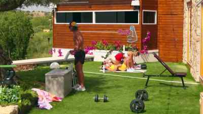 (LAUGHTER) - Love Island Australia