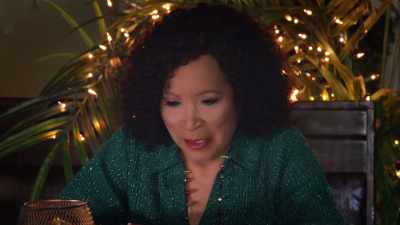 [laughter] - Make or Bake Christmas