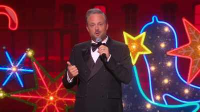 -[laughter]
-Stocking stuffers, - Nate Bargatze's Nashville Christmas