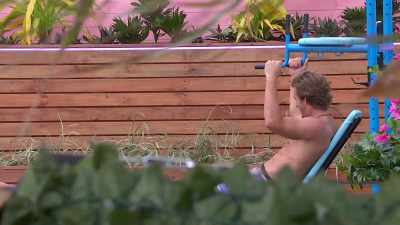 [LAUGHTER]
>> WHO IS THAT? - Love Island