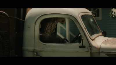 (LAURA AND GIRLS SINGING) - Mudbound