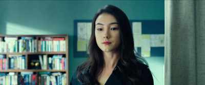 Laura, this is Desiree, - Detective Chinatown 2