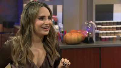 [Lauren] It's Rosanna Pansino! - Halloween Cookie Challenge
