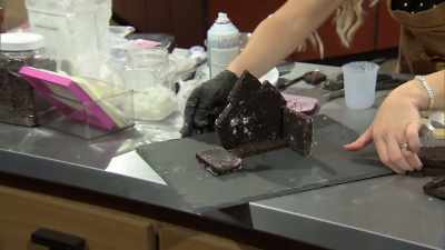 [Lauren] The isomalt
isn't really hardening. - Halloween Cookie Challenge