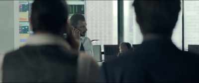 Laurent, go and stand at that window.
No, hurry up. - Carbone