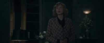 Laurent, no, he's
not a runner. He is - Maigret