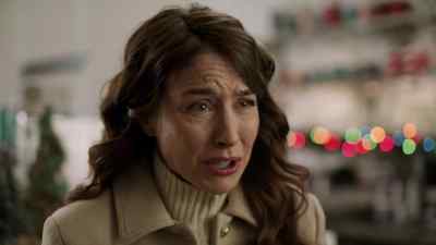 Lawrence, Lawr..., wait a
minute, Lowlife Larry? - Christmas, Love and Fudge