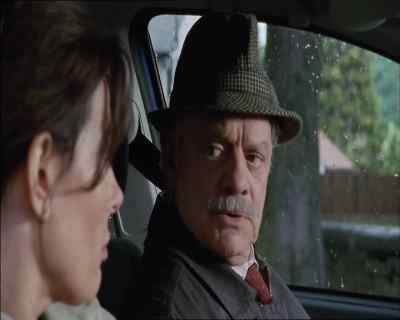 LAWSON: Well, there she is. I can't see her. - A Touch of Frost