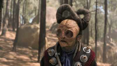 Lazaro has a bounty on her.
Needs her to work the Sterzaad. - Vagrant Queen