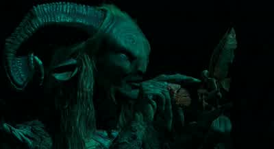 Le alegra mucho vuestro éxito. - Pan's Labyrinth