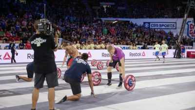 Le public s'anime, - The Redeemed and the Dominant: Fittest on Earth