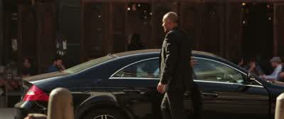 Lead, your friend's arriving now. - American Assassin