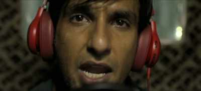Leaning on my shoulder, she weeps. - Gully Boy