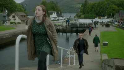 - Leave me alone.
- I know you broke into my house. - The Loch