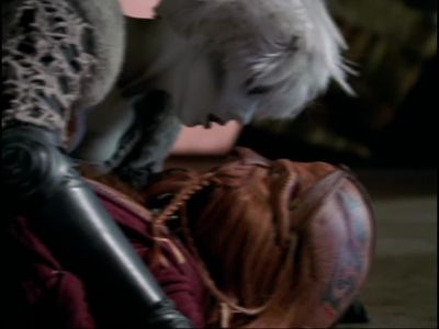 Leave me here. - Farscape