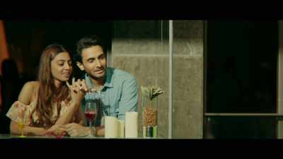 Leave your home baby,
I've got two villas. - Baazaar