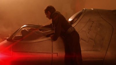 Leave them! - Supergirl