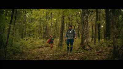 (leaves crunching) - The Bigfoot Trap