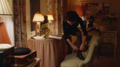 Left ankle, eight. - The Marvelous Mrs. Maisel