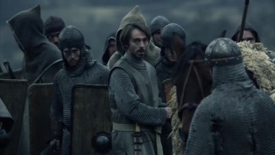 Left flank, hold. - The Last Kingdom