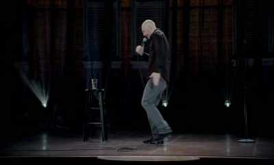 Left hand, right foot; - Bill Burr: Walk Your Way Out