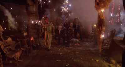 Lefty:
I bringing in the sheaves I - The Texas Chainsaw Massacre 2