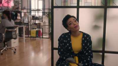 [Leila]
I'm not asking you to. - The Bisexual