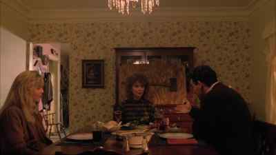 - Leland Palmer.
- Sarah. Sarah Palmer. - Twin Peaks: Fire Walk with Me