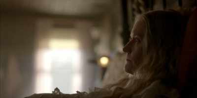 Lemonade's on its way with
chips of ice, how you like. - Deadwood: The Movie