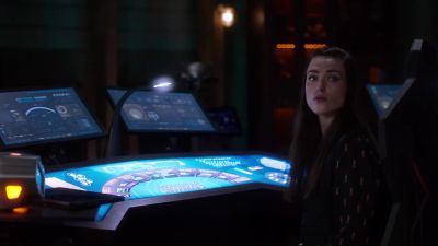 Lena, - Supergirl