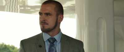 Leon, would you show Mr. Rodriguez
what we do to people who don't deliver? - Baywatch
