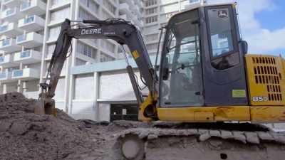 LEONARDO DICAPRIO: AND
THIS CONSTRUCTION IS IT GOING - Before the Flood