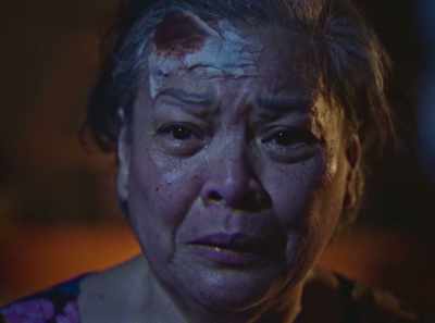 Leonor knows it's just one more step
before it all ends. - Leonor Will Never Die