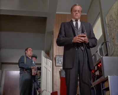 [ Leopard growling ]
I thought I told you to do
something about that leopard. - Land of the Giants