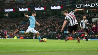 Leroy Sané plays it across. It's Agüero! - All or Nothing: Manchester City
