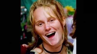 LESLIE: Everybody absolutely loved her. - Captive Audience: A Real American Horror Story