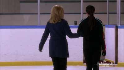 - Leslie, you were my coach, - Love on Ice