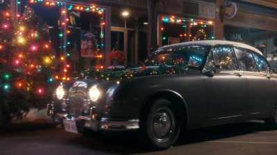 Let me be the first
to congratulate you on finally - A '90s Christmas