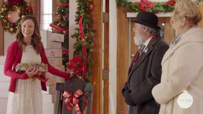 Let me explain
everything. - A Christmas in Tennessee