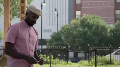 Let me get some hands, let me get some hands, let me get hands, hands, hands, hands. - The Chi