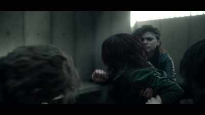 Let... go of me!
Oh! - Gotham Knights