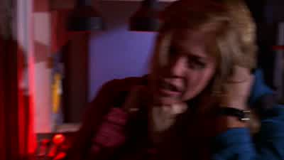 - Let her go! - Smallville