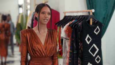 Let me guess. Fashion designer. - A Party to Die For