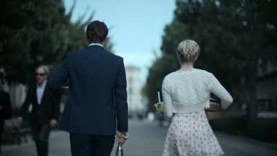 - Let me guess.
Travis, Joyce's dog Wesley? - Swimming with Sharks