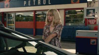 Let me help you.
It's a bit temperamental that one. - The End of the F***ing World