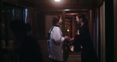 - Let me help you.
- No need, oh, Kana. - It Comes