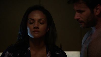Let me help you. - Chicago Med