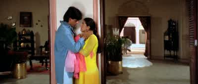 Let her see. - Dilwale Dulhania Le Jayenge