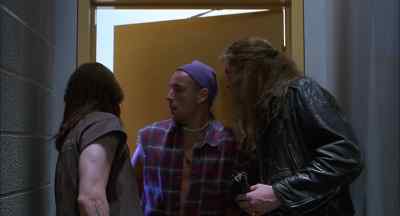 Let me in! Let me in! - Airheads